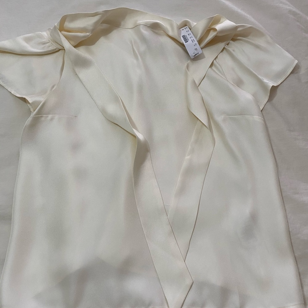 Silk blouse with back tie